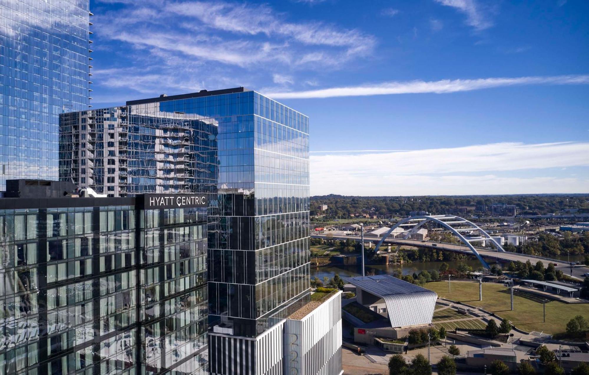 Hyatt Centric Downtown Nashville Exteriér fotografie The apartment tower